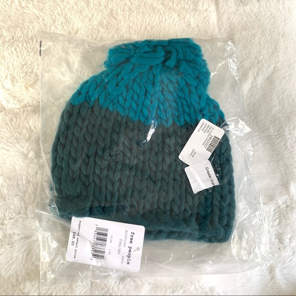 NWT Free People Cozy Up Color Block Pom Beanie - Picture 6 of 7